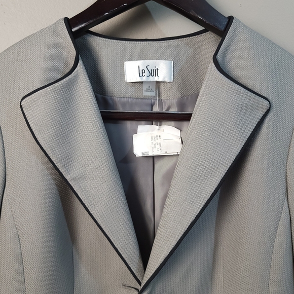 Le Suit NWOT Black Trim Gray Winged Collar 2 Button Blazer Suit Jacket - SIZE 8 - Picture 5 of 12